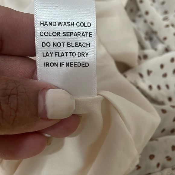 Gilli Cream Tiered Ruffled Sundress with Bishop Sleeves - Picture 7 of 13